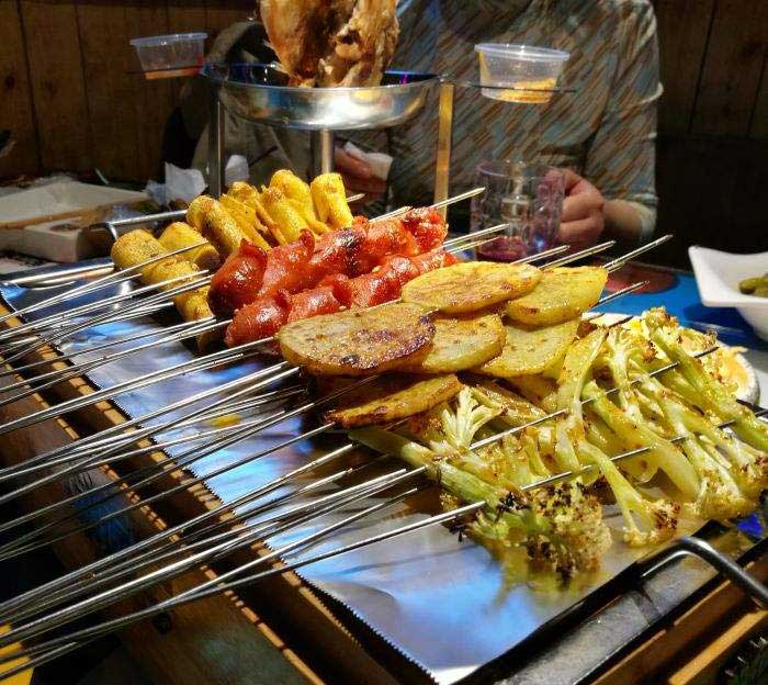 东区音乐烧烤吧